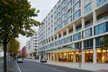Motel-One-Upper-West-Berlin-NFL-Tickets-mit-Hotel